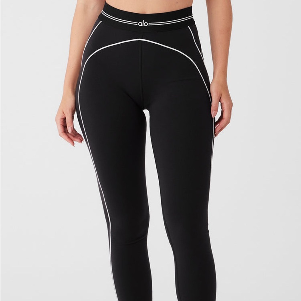 Alo Airbrush High-Waist Heart Throb Legging